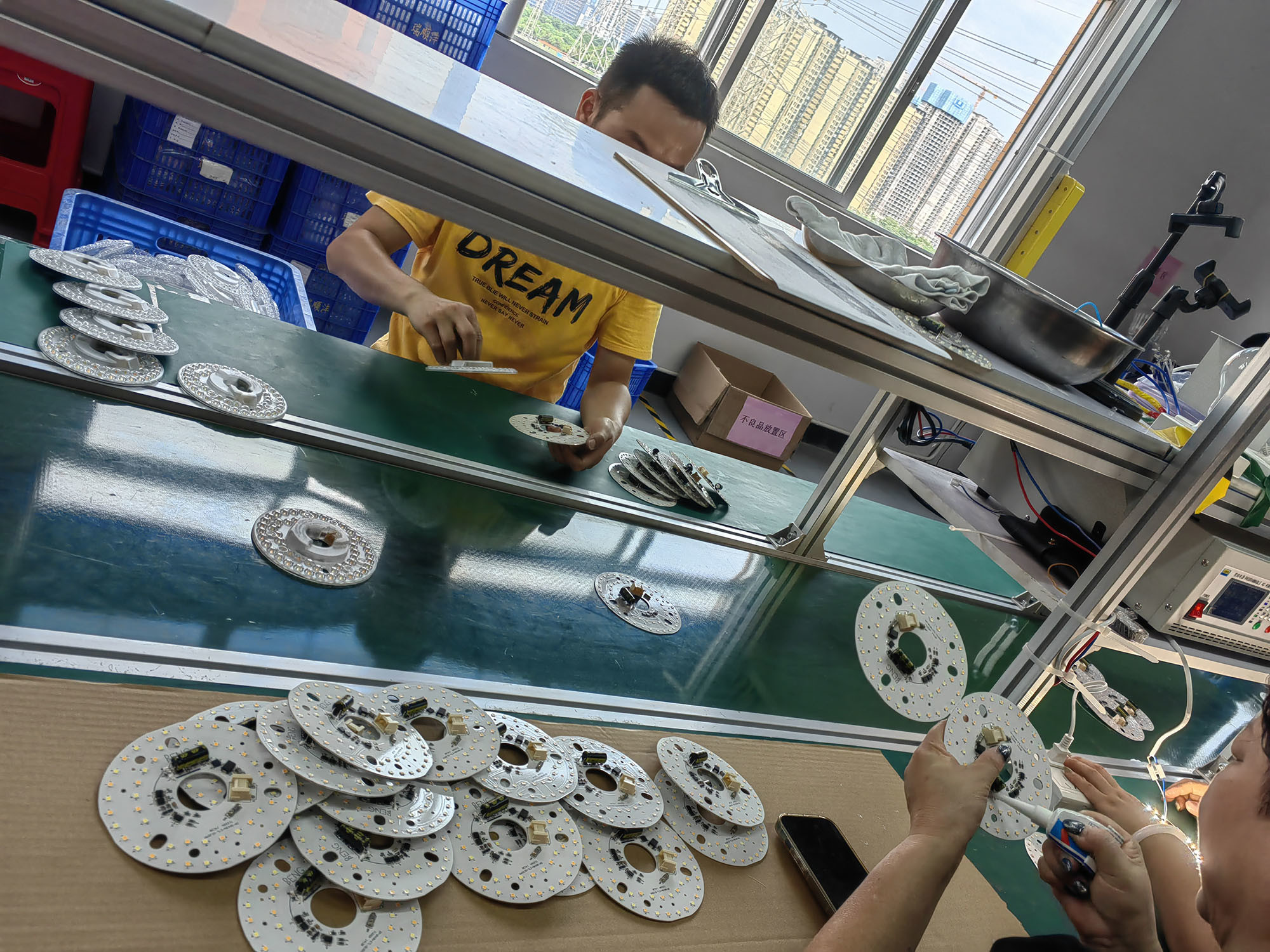 Porcellana Foshan Zheng Deng Peng Lighting Co.,ltd Profilo Aziendale