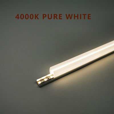 Luce a schermo a LED da uno scaffale di vetro con attenuazione del bianco caldo e temperatura del colore 3500K
